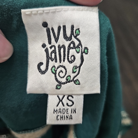 Ivy Jane green Floral Embroidered Bell Sleeve Tunic Top Blouse Dress Eyelet XS - Picture 8 of 8